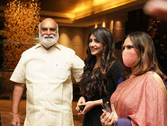 pelli sandadi success meet pics